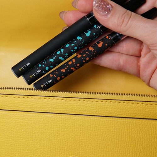 Tronian Pitron V2 steckt Stifte in die Handtasche