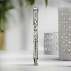 DynaVap UniDyn Vaporizer für trockene Kräuter (Stahl Farboption), hergestellt aus hochwertigem Titan und Edelstahl, mit ergonomischem Design, effizienter Wärmeaktivierung und batterielosem Vapen für sanfte, geschmackvolle Cannabis-Sessions.